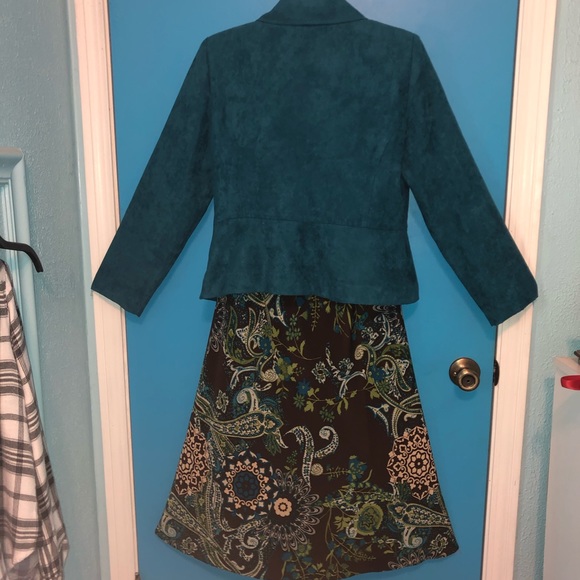 Studio I Paisley and Suede Dress and Blazer Set - Picture 2 of 11